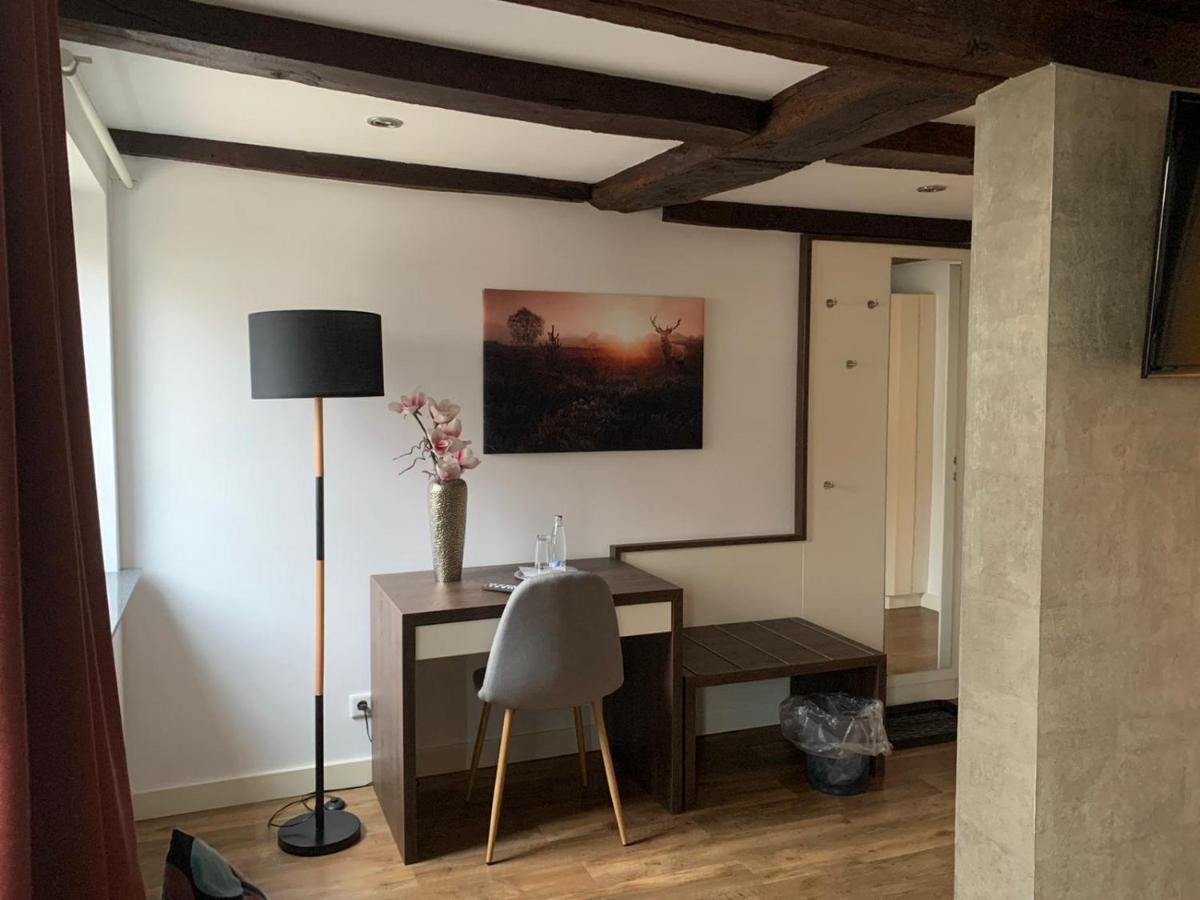 Hotel Zum Braunen Hirschen Bad Driburg Buitenkant foto