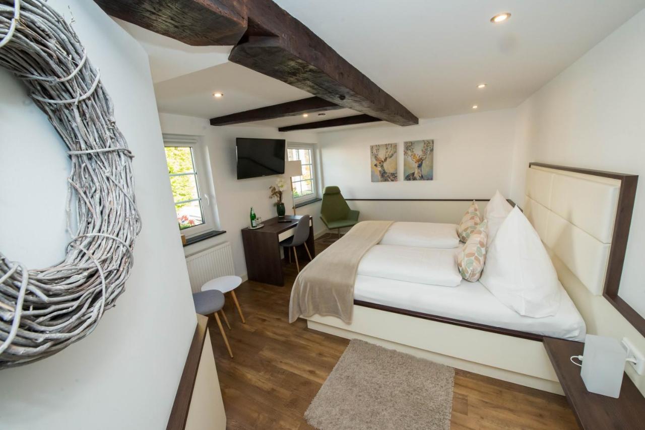 Hotel Zum Braunen Hirschen Bad Driburg Buitenkant foto